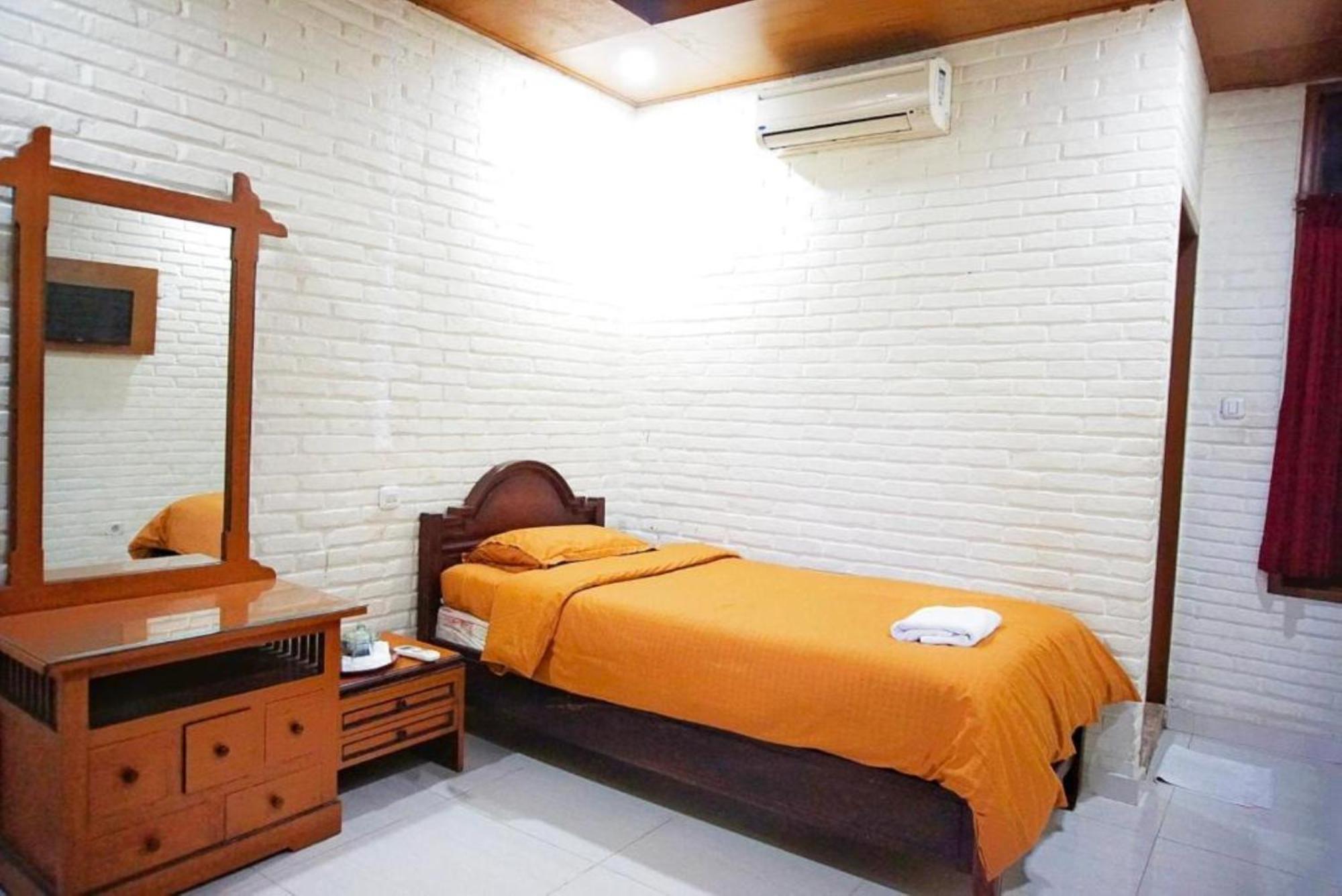 Arys Garden Hotel Yogyakarta يوغياكارتا المظهر الخارجي الصورة