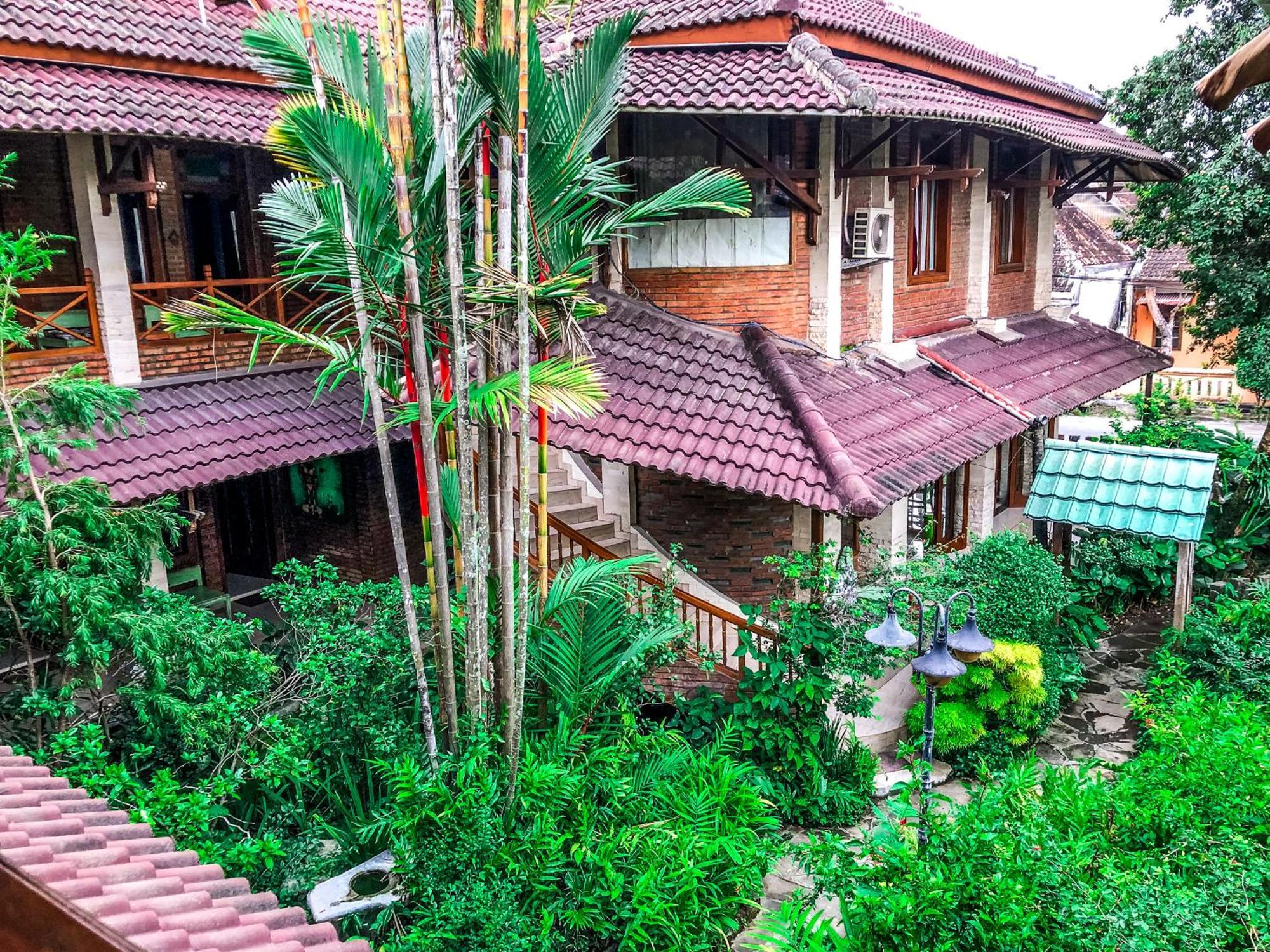 Arys Garden Hotel Yogyakarta يوغياكارتا المظهر الخارجي الصورة