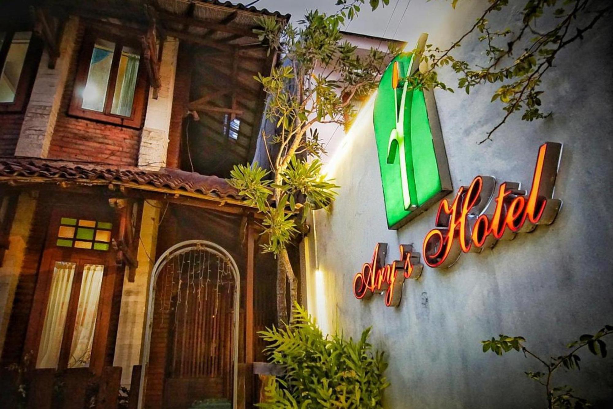 Arys Garden Hotel Yogyakarta يوغياكارتا المظهر الخارجي الصورة