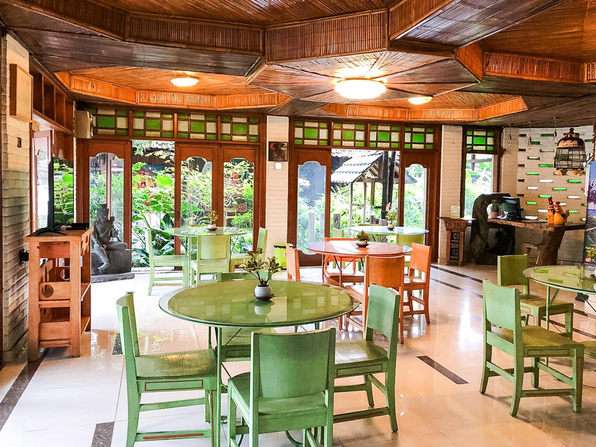 Arys Garden Hotel Yogyakarta يوغياكارتا المظهر الخارجي الصورة