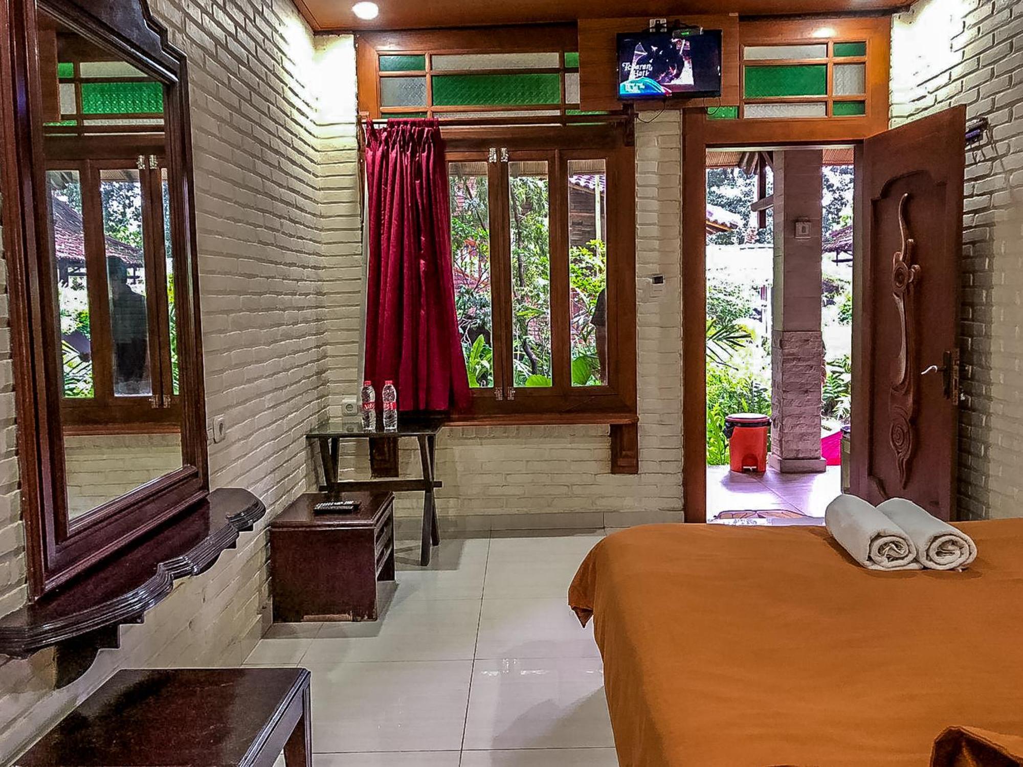 Arys Garden Hotel Yogyakarta يوغياكارتا المظهر الخارجي الصورة